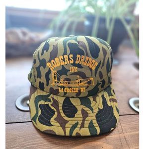 Vintage Camo Rober's Dredge La Crosse, WI Snapback Trucker Hat